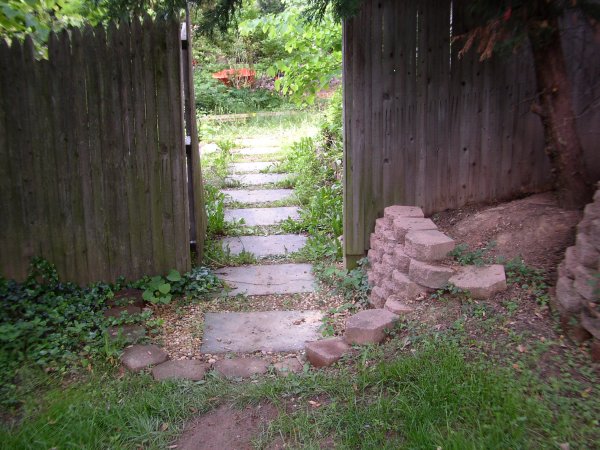 Gate (Left) - Before